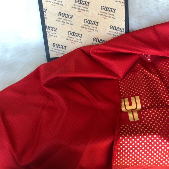 Gucci Red Silk Scarf with Gold Star Print and “GUCCY” Logo - Picture 4 of 10